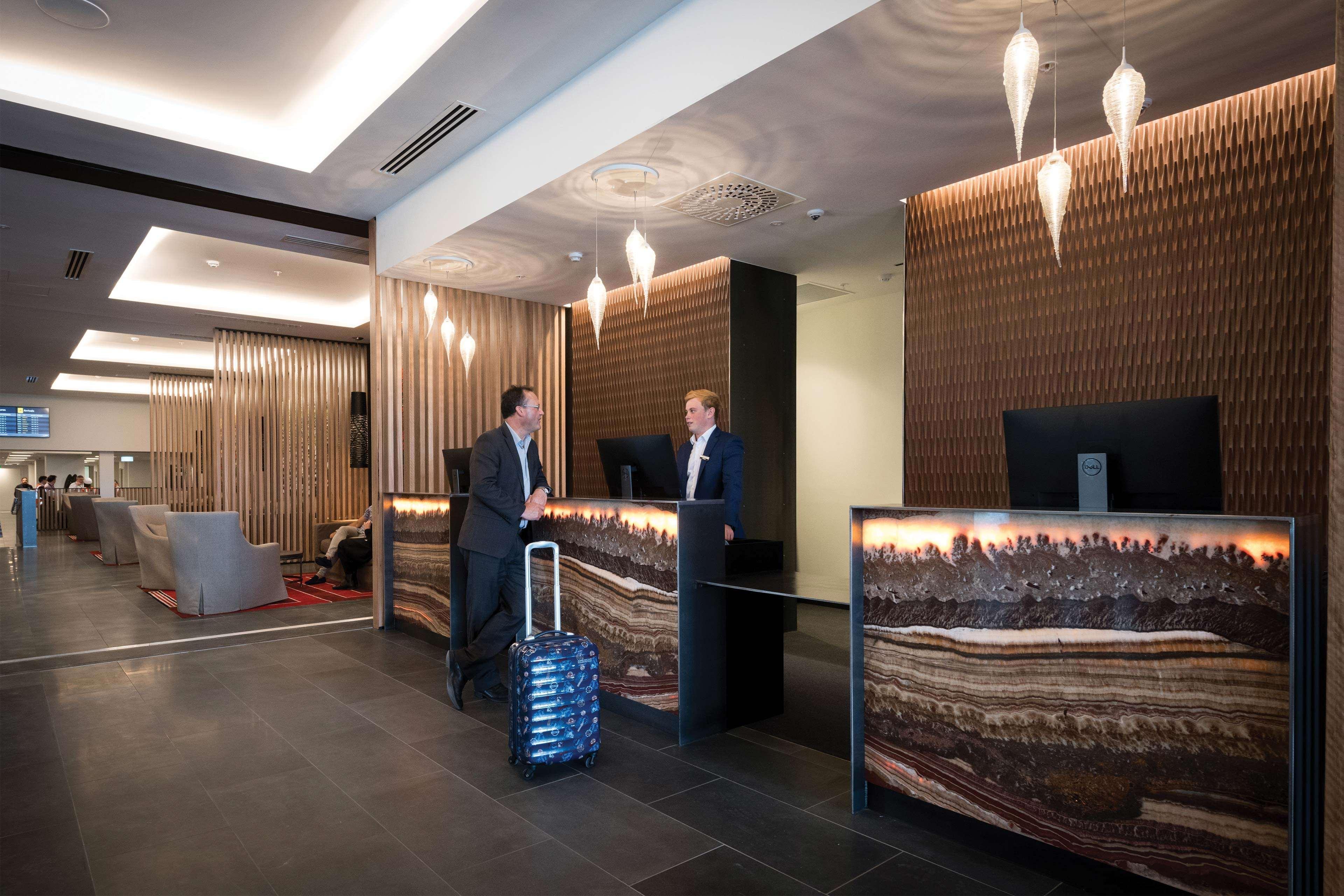Rydges Wellington Airport Hotel Exterior foto